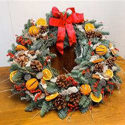 Traditional Christmas Wreath by Apple Mint 