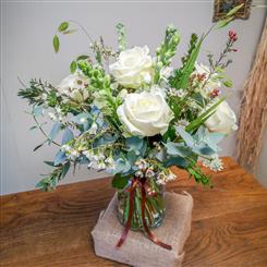 Apple Mint - Cute White Vase