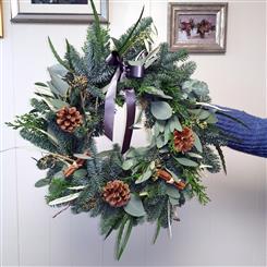 Simply Christmas - Wreath